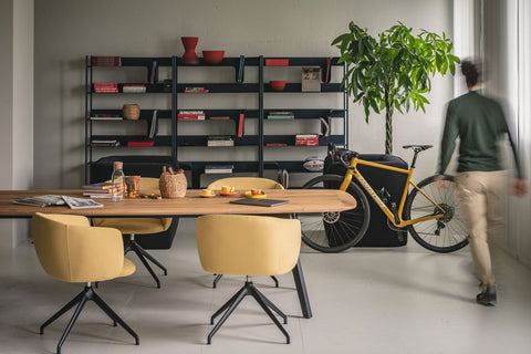Wing Table